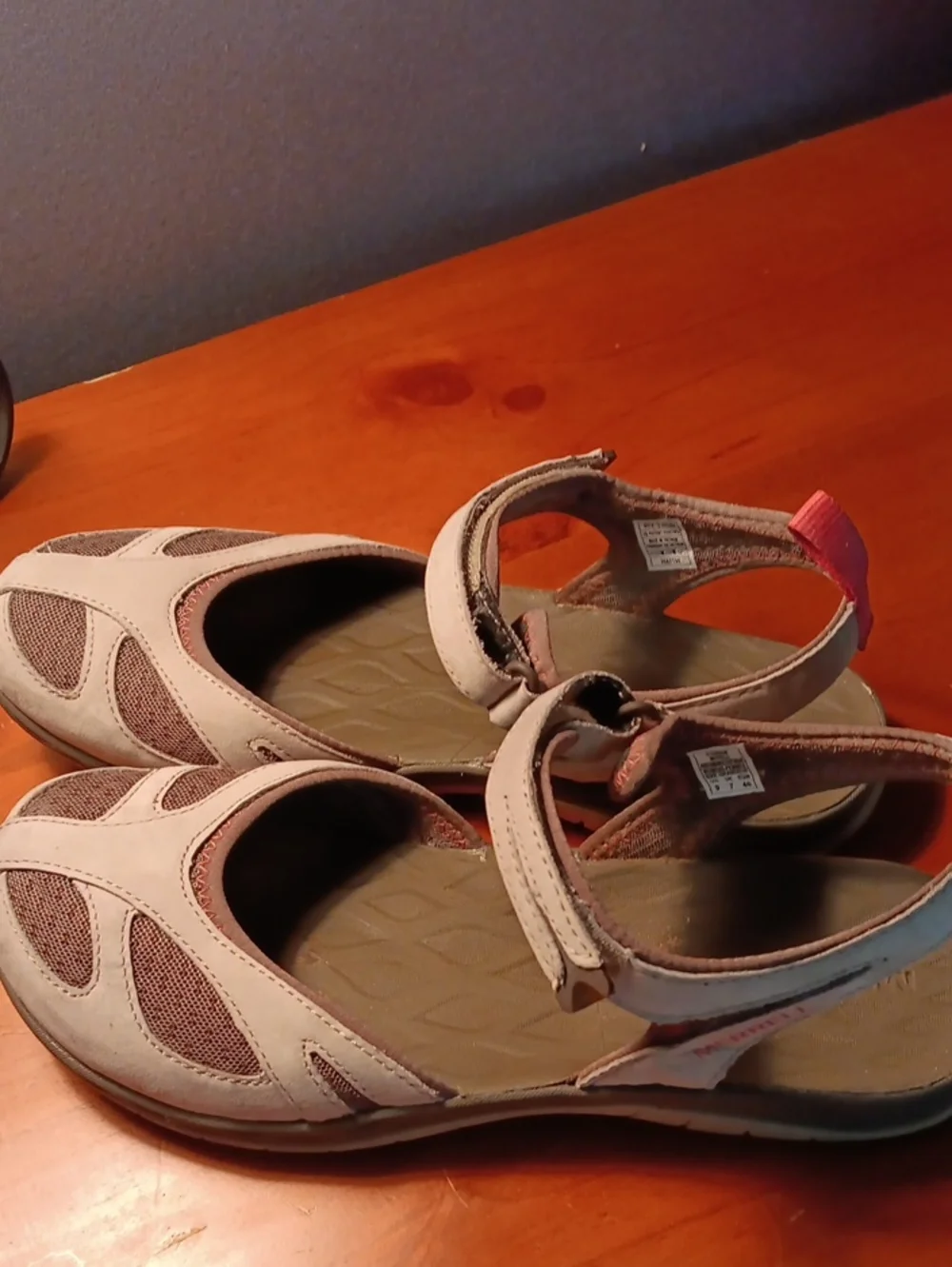 Merrell Women'tan color Outdoor Velcro Sandals - Picture 1 of 5